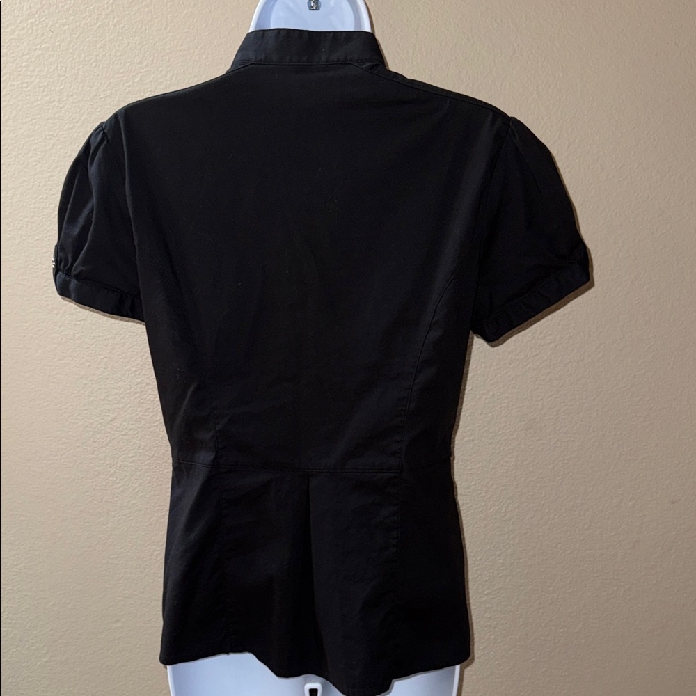 Express Essential Stretch Black Short Sleeve V-Neck Button-Up Top Women’s Size S - Picture 5 of 8